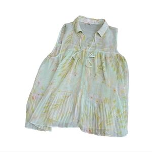 Lauren Conrad blouse Womwns Size Medium Green